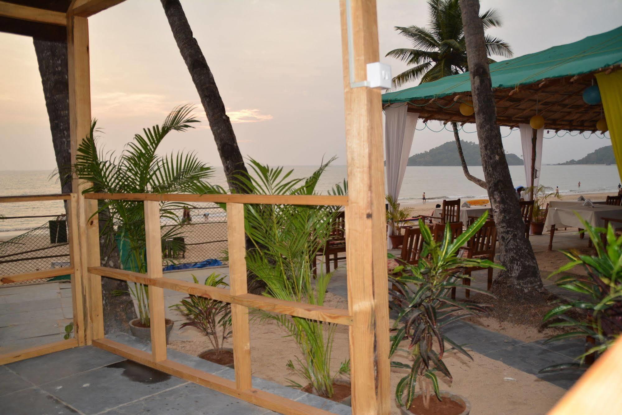 Roundcube Resort